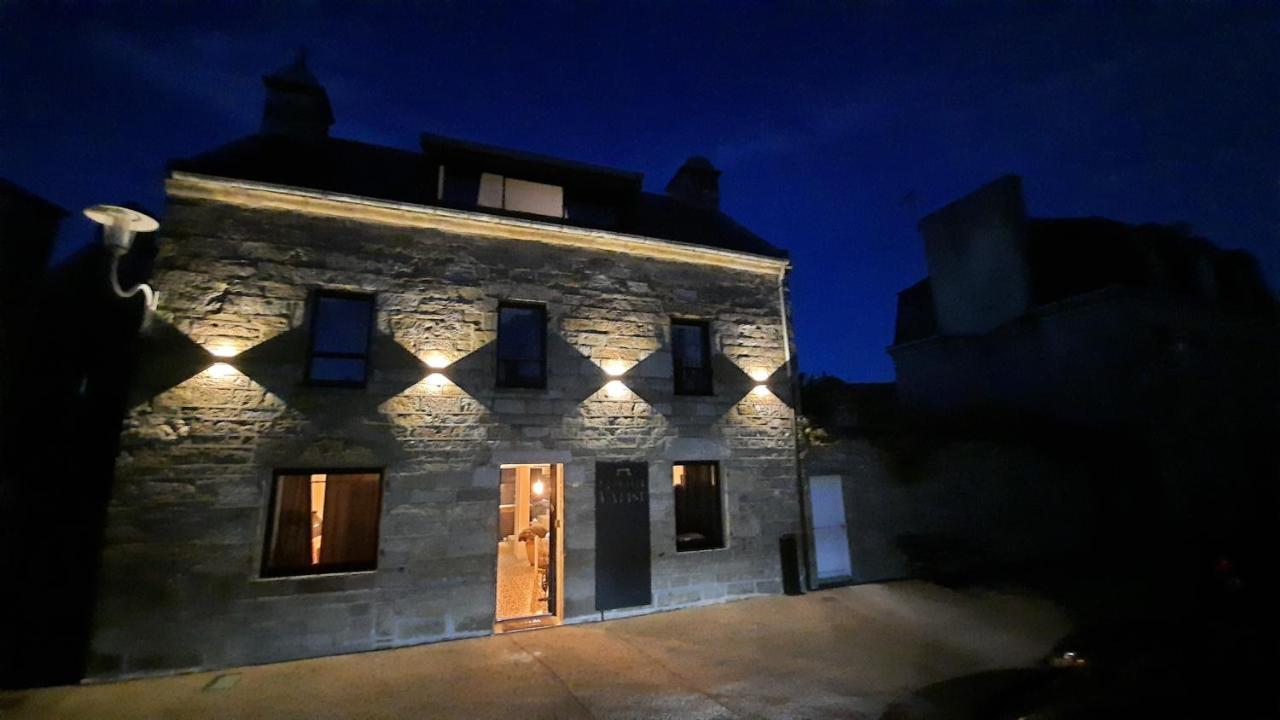 La Petite Valise Hotel Ploudalmézeau Екстериор снимка